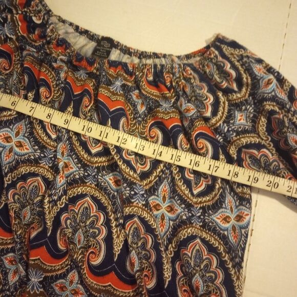 On / off shoulder abstract print tunic with lace trim bell 3 qtr. sleeve - Picture 5 of 7